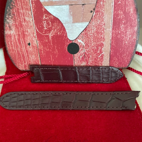 Cartier Width of Strap 13.80 x 13.80 Cut Out Leather Watch Strap - Picture 5 of 13